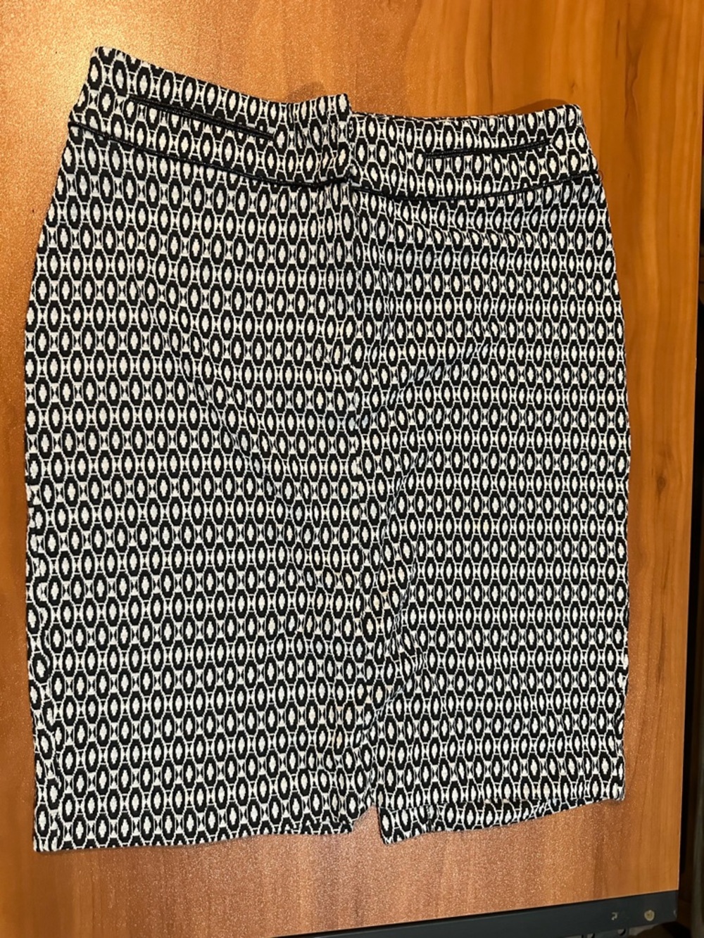 Carole Little Geometric Print Pencil Skirt Black White Size 10